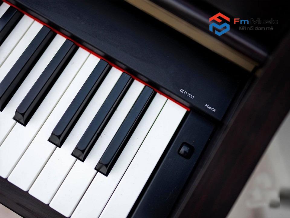 Đàn Piano Yamaha CLP-330R Đàn Piano Yamaha CLP-330R