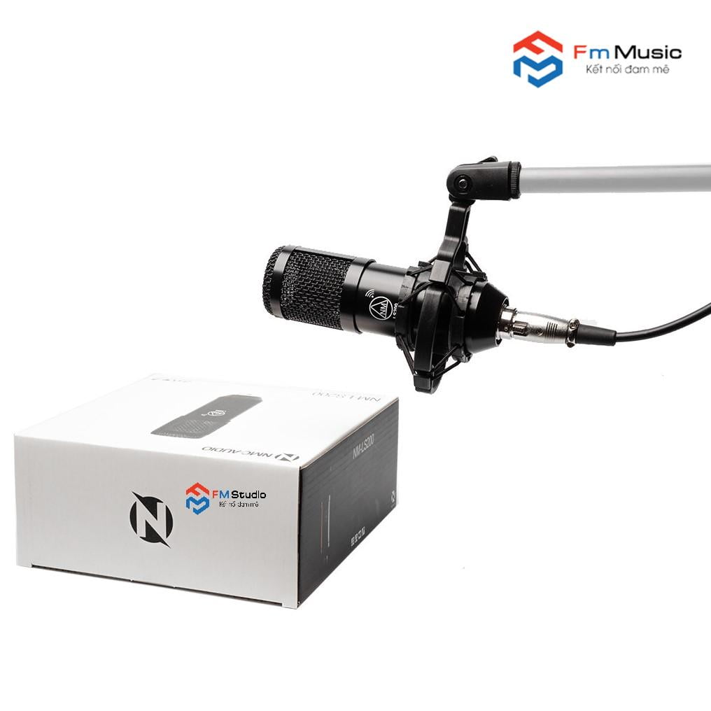 Combo  Focusrite Scarlett Solo Gen 4 và Micro NA9304 Combo  Focusrite Scarlett Solo Gen 4 và Micro NA9304