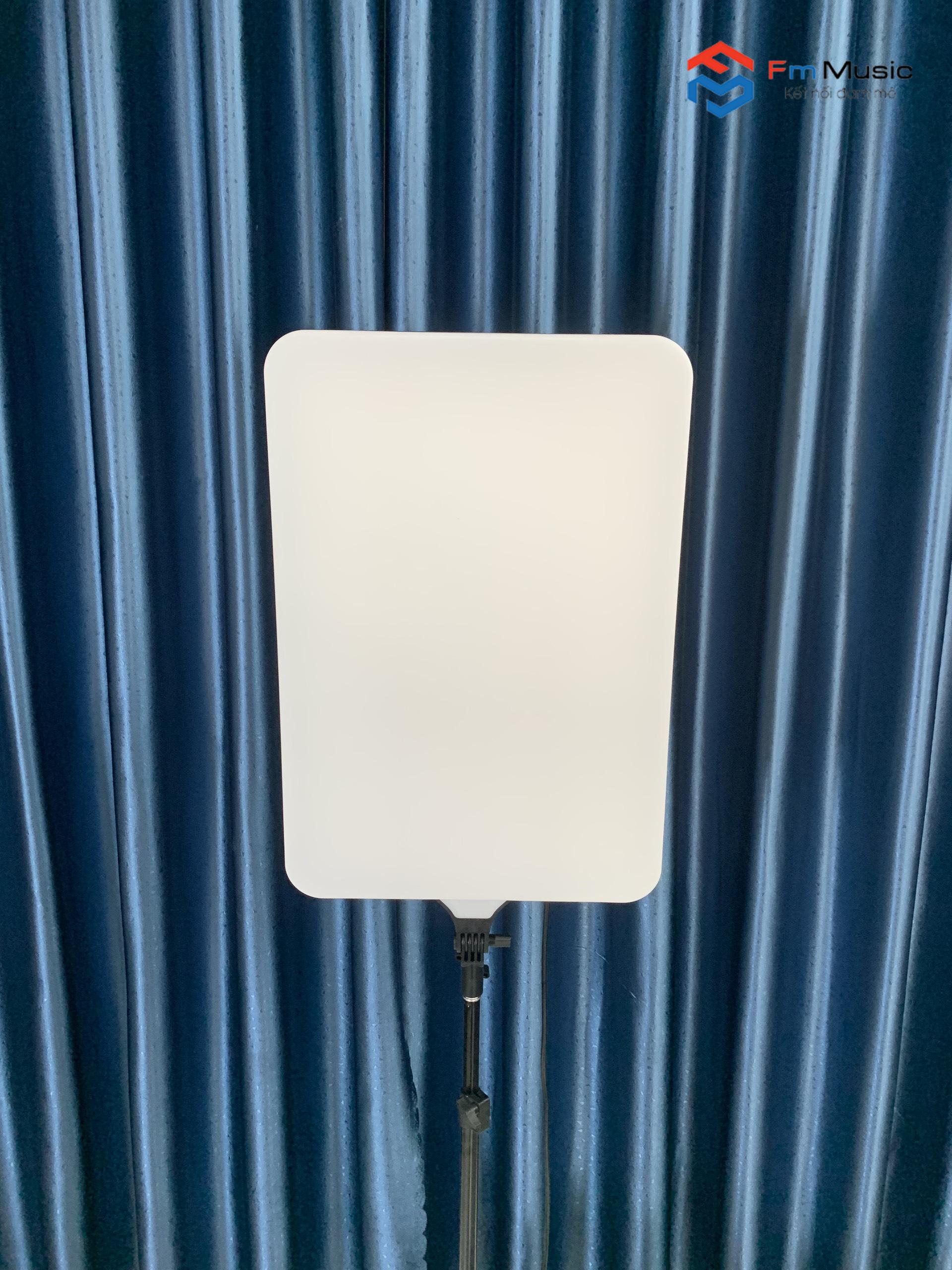 Đèn LED Livestream RL28 Đèn LED Livestream RL28