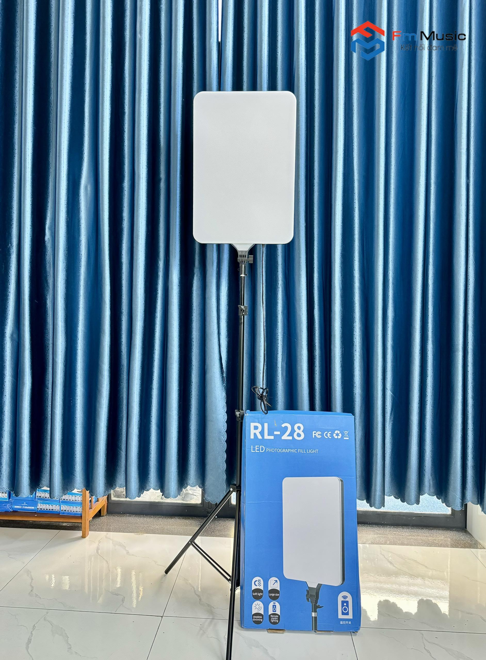 Đèn LED Livestream RL28 Đèn LED Livestream RL28