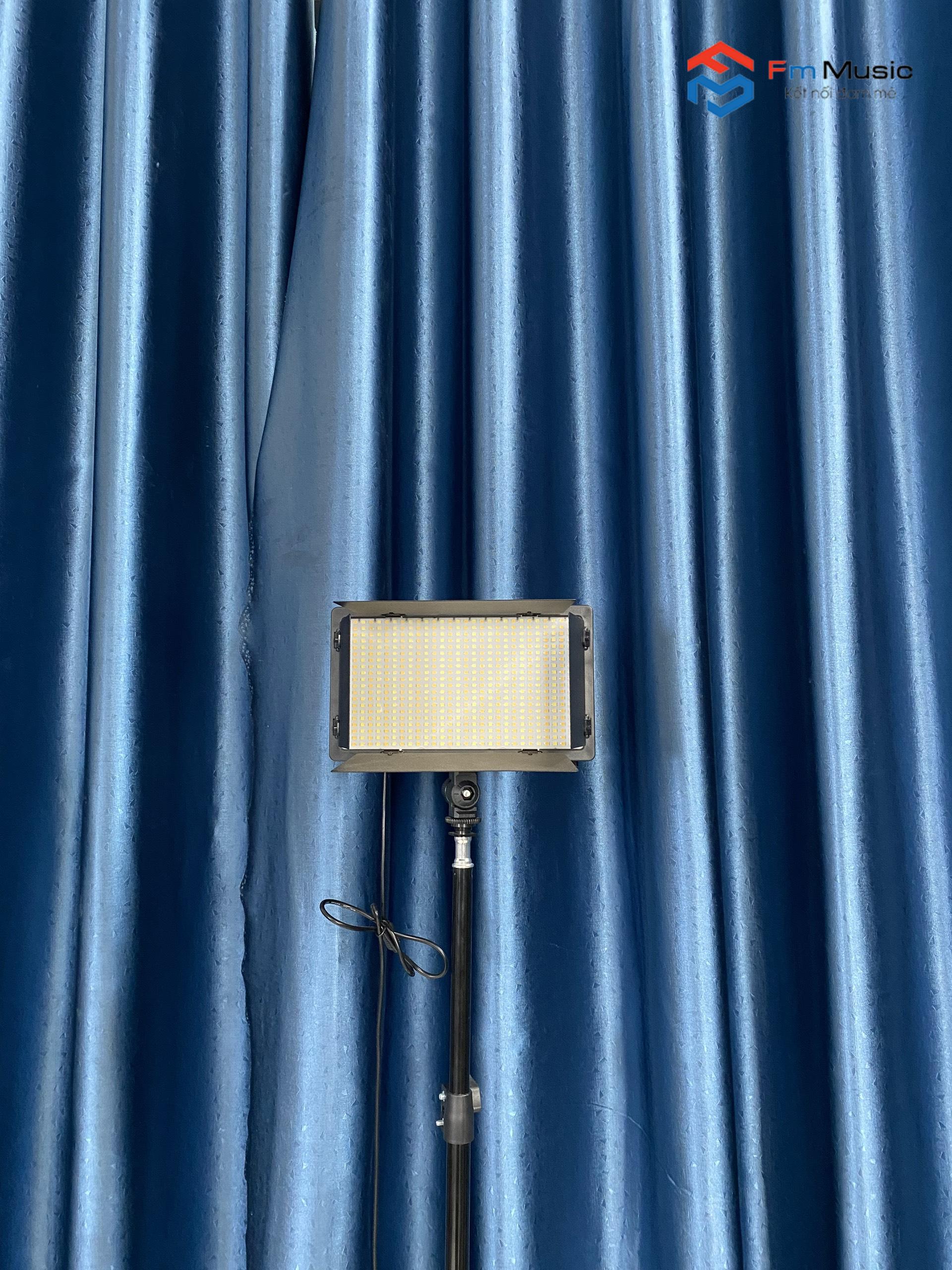 Đèn Vuông Studio Pro Led 600 Đèn Vuông Studio Pro Led 600