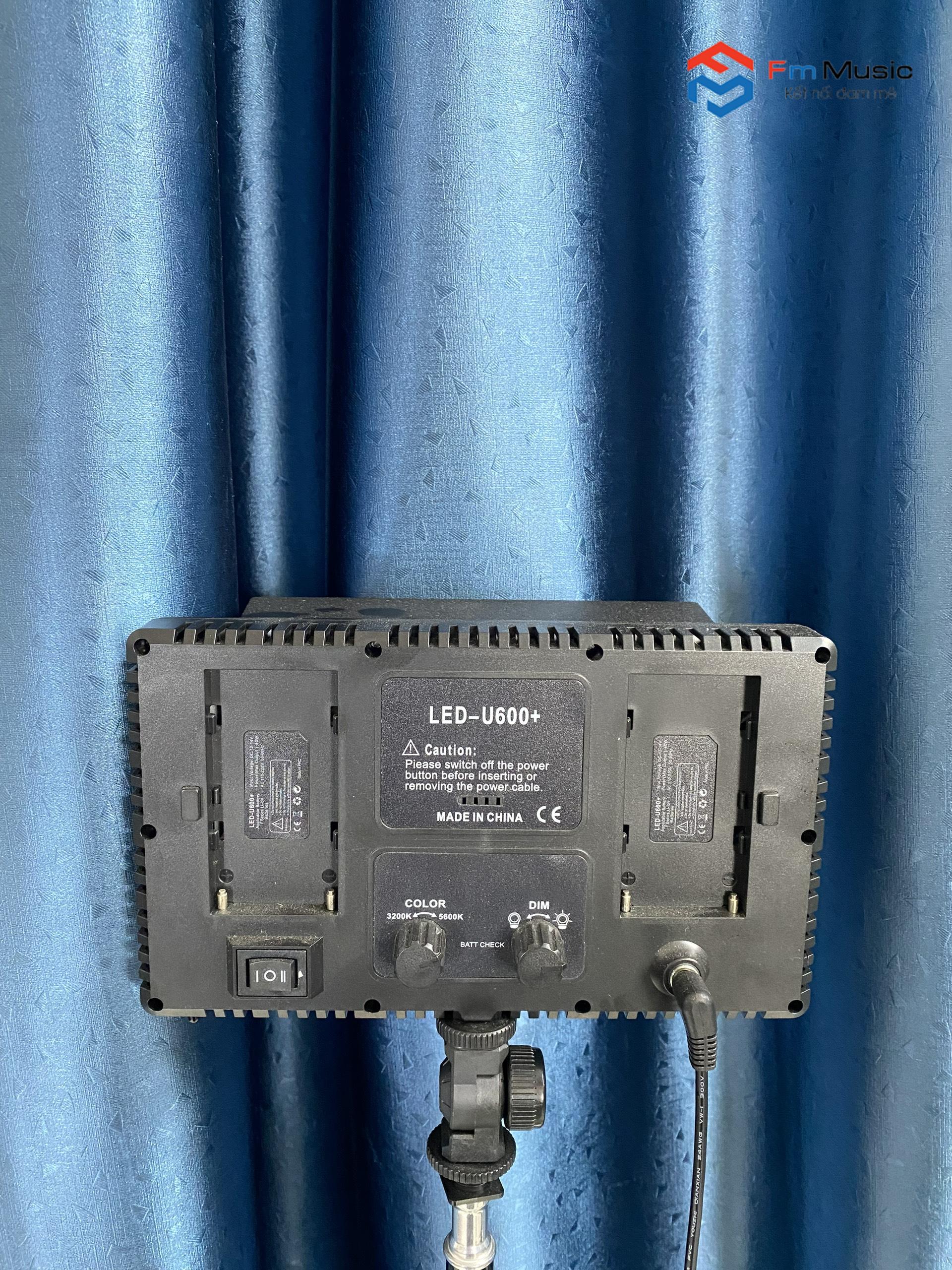 Đèn Vuông Studio Pro Led 600 Đèn Vuông Studio Pro Led 600