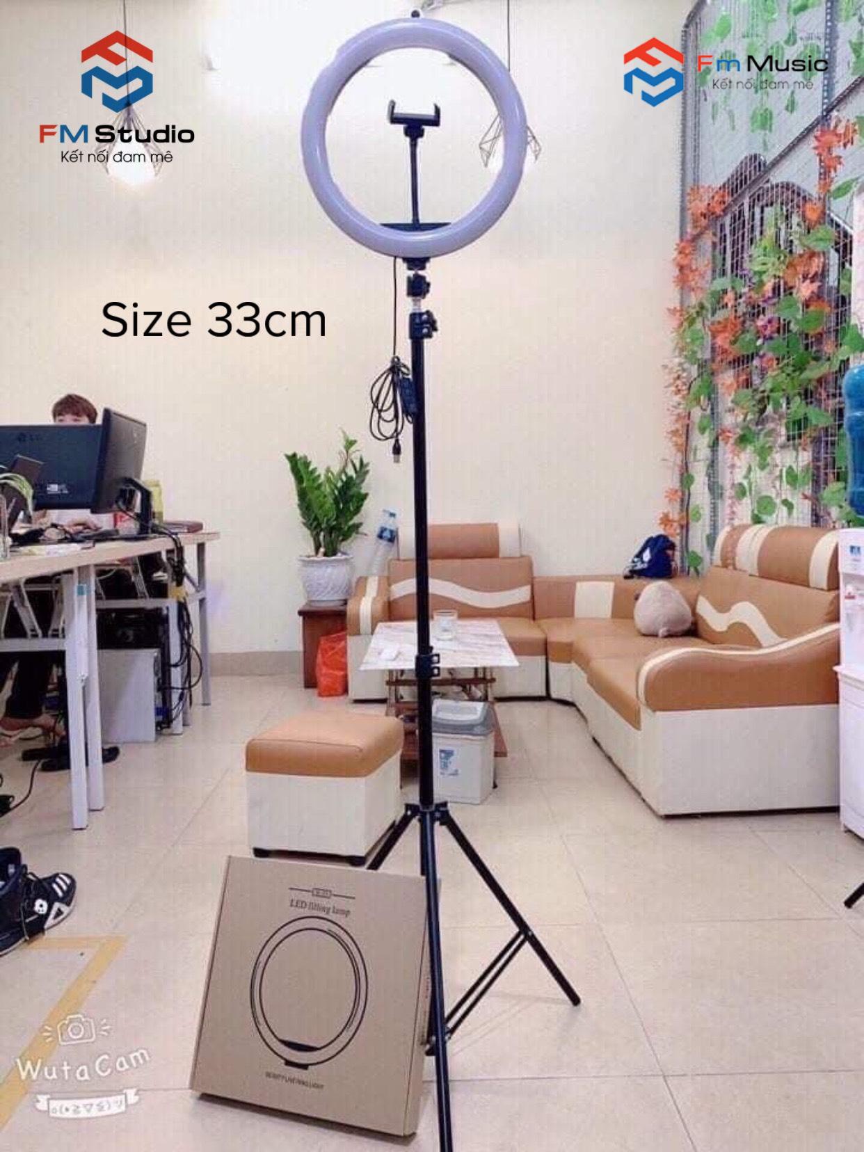BỘ ĐÈN LIVESTREAM SIZE 33CM KÈM GIÁ ĐỠ 3 CHÂN BỘ ĐÈN LIVESTREAM SIZE 33CM KÈM GIÁ ĐỠ 3 CHÂN