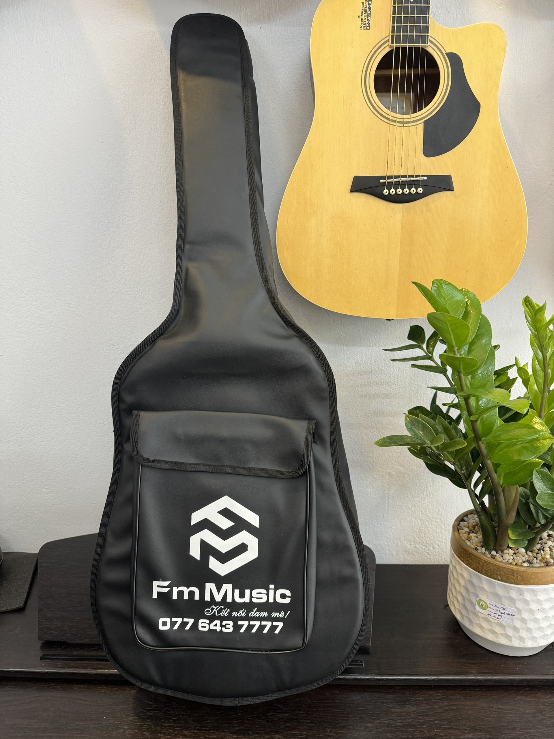 Bao Da Guitar 3 Lớp Logo FM Music Bao Da Guitar 3 Lớp Logo FM Music