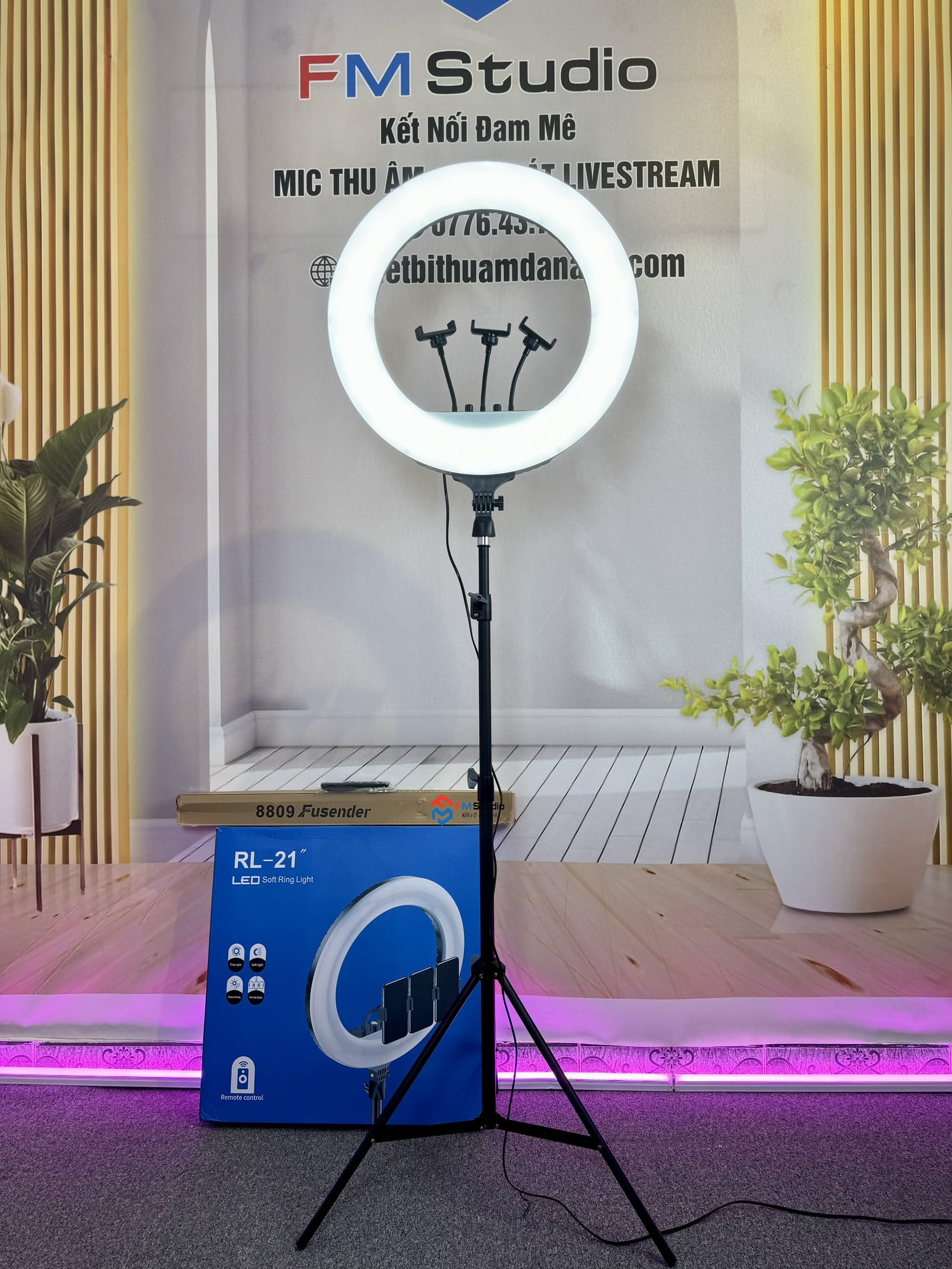 Đèn livestream cao cấp RL-21 54Cm + Chân Linco Đèn livestream cao cấp RL-21 54Cm + Chân Linco
