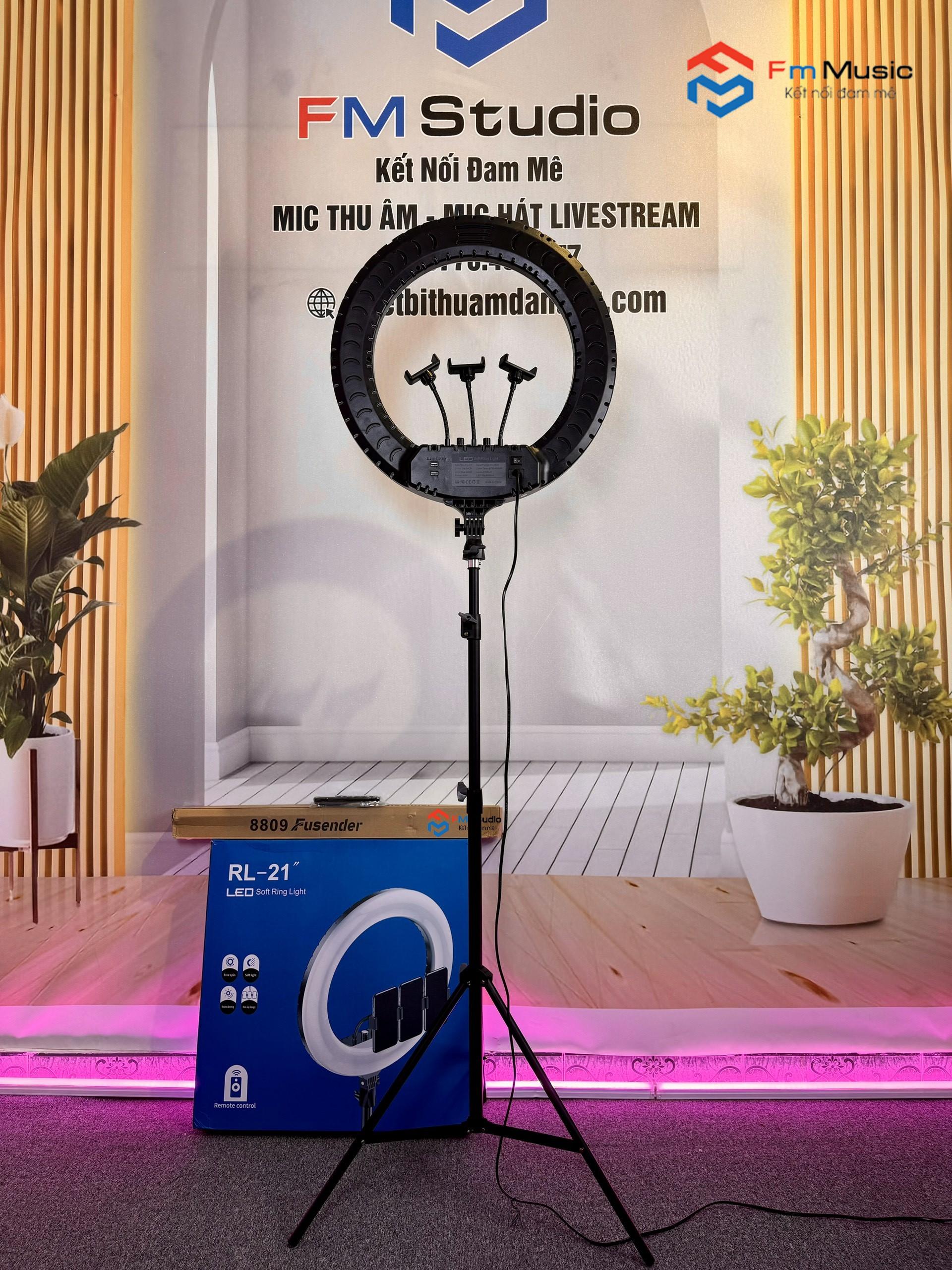 Đèn livestream cao cấp RL-21 54Cm + Chân Linco Đèn livestream cao cấp RL-21 54Cm + Chân Linco