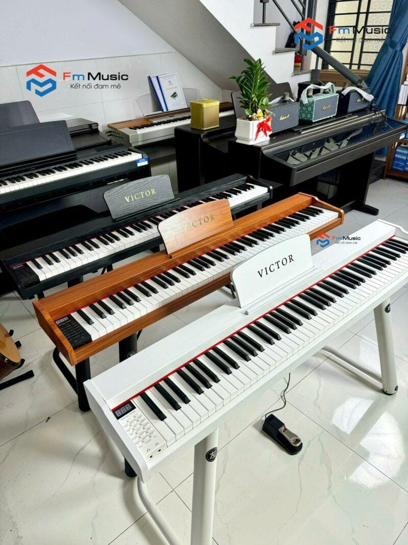 Piano Điện Victor VT02 – Mẫu Piano giá rẻ bán chạy nhất (3 màu lựa chọn: Vàng, đen, trắng)