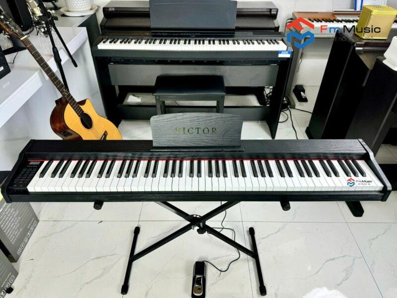 Piano Điện Victor VT02 – Mẫu Piano giá rẻ bán chạy nhất (3 màu lựa chọn: Vàng, đen, trắng)