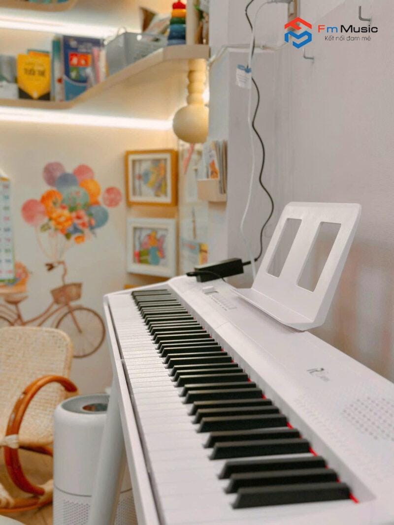 Piano Gấp Gọn Cao Cấp Go R2 Japan (Màu Trắng)