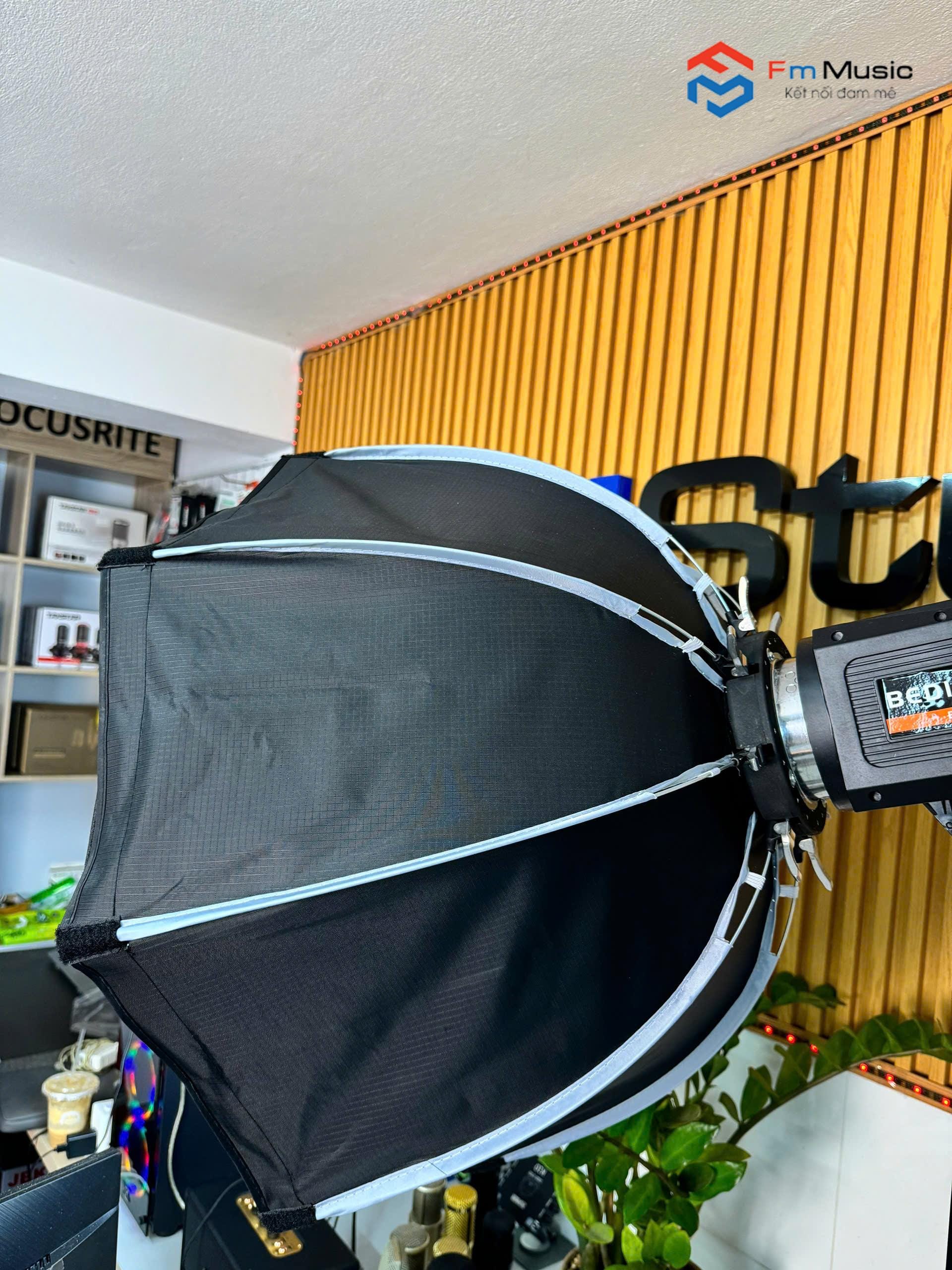 Đèn Sofbox Tổ Ong Đèn Sofbox Tổ Ong