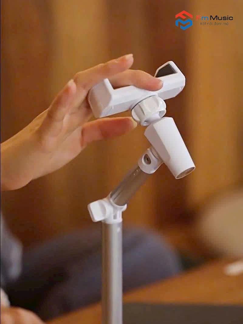 Chân kẹp điện thoại T10 để bàn rất chắc chắn, tiện lợi Chân kẹp điện thoại T10 để bàn rất chắc chắn, tiện lợi