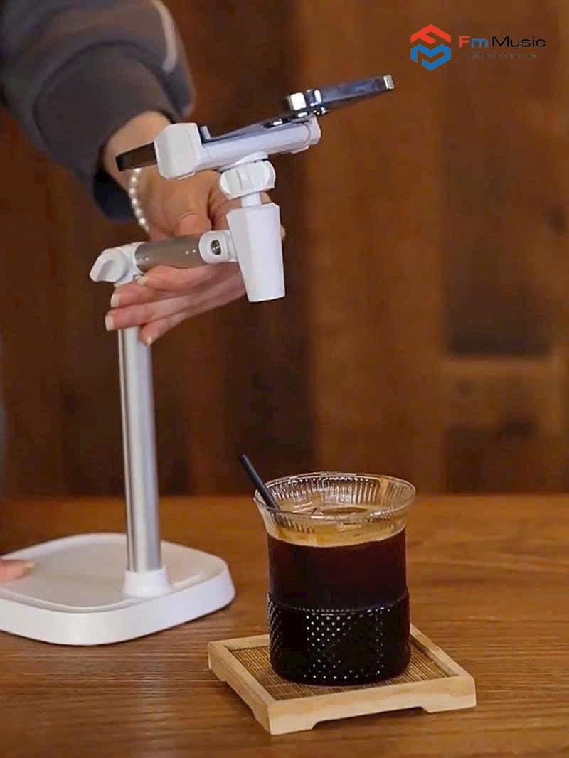 Chân kẹp điện thoại T10 để bàn rất chắc chắn, tiện lợi Chân kẹp điện thoại T10 để bàn rất chắc chắn, tiện lợi