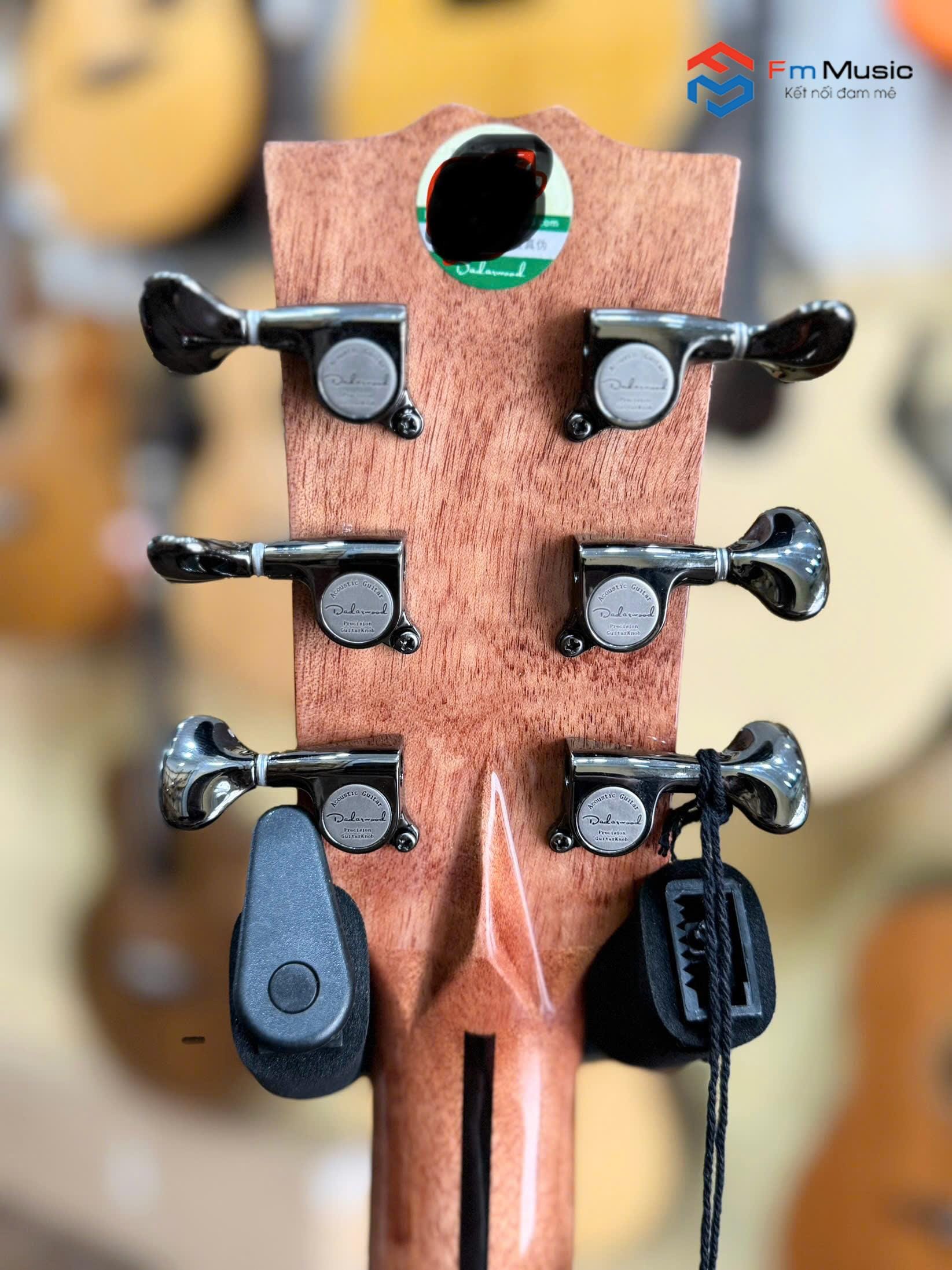 🎸 Guitar Dadarwood D10 – Lựa Chọn Hoàn Hảo Cho Người Yêu Âm Nhạc 🎸 🎸 Guitar Dadarwood D10 – Lựa Chọn Hoàn Hảo Cho Người Yêu Âm Nhạc 🎸