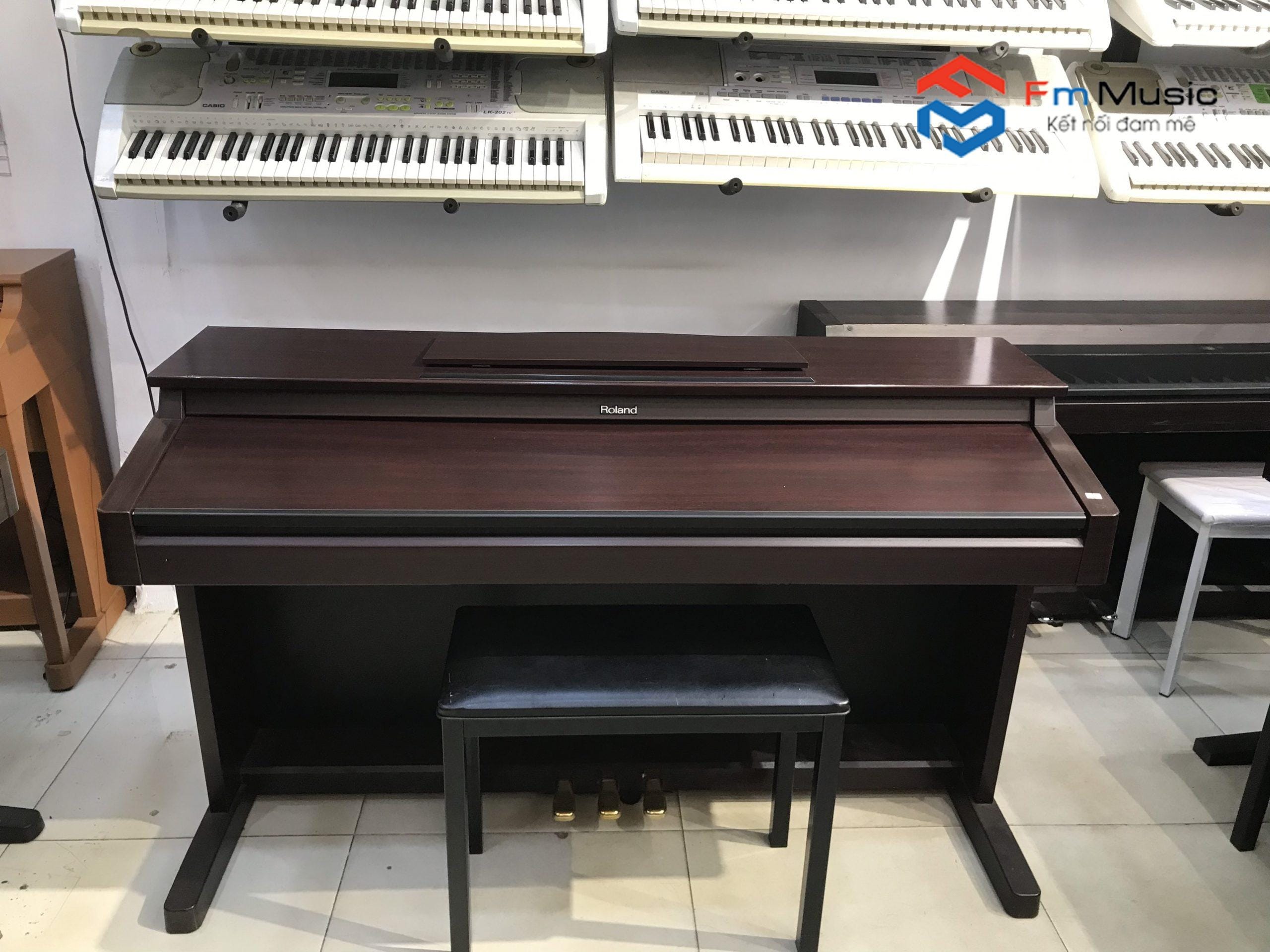 Đàn Piano Điện KR-277D – Sự Lựa Chọn Tuyệt Vời Cho Mọi Cấp Độ Đàn Piano Điện KR-277D – Sự Lựa Chọn Tuyệt Vời Cho Mọi Cấp Độ