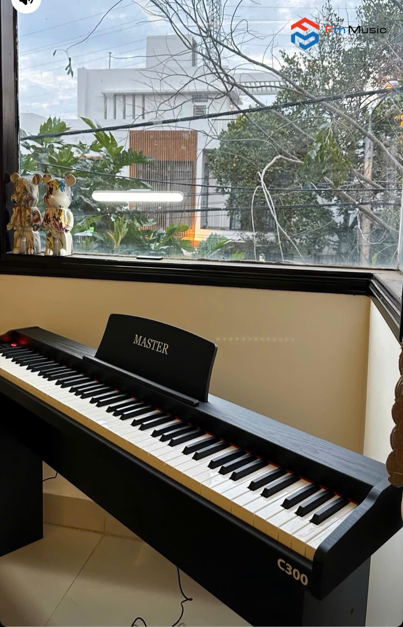 Đàn Piano Điện Master C300 – Piano 88 Phím Giá Rẻ Cho Người Mới Học | Fm Music Đà Nẵng Đàn Piano Điện Master C300 – Piano 88 Phím Giá Rẻ Cho Người Mới Học | Fm Music Đà Nẵng